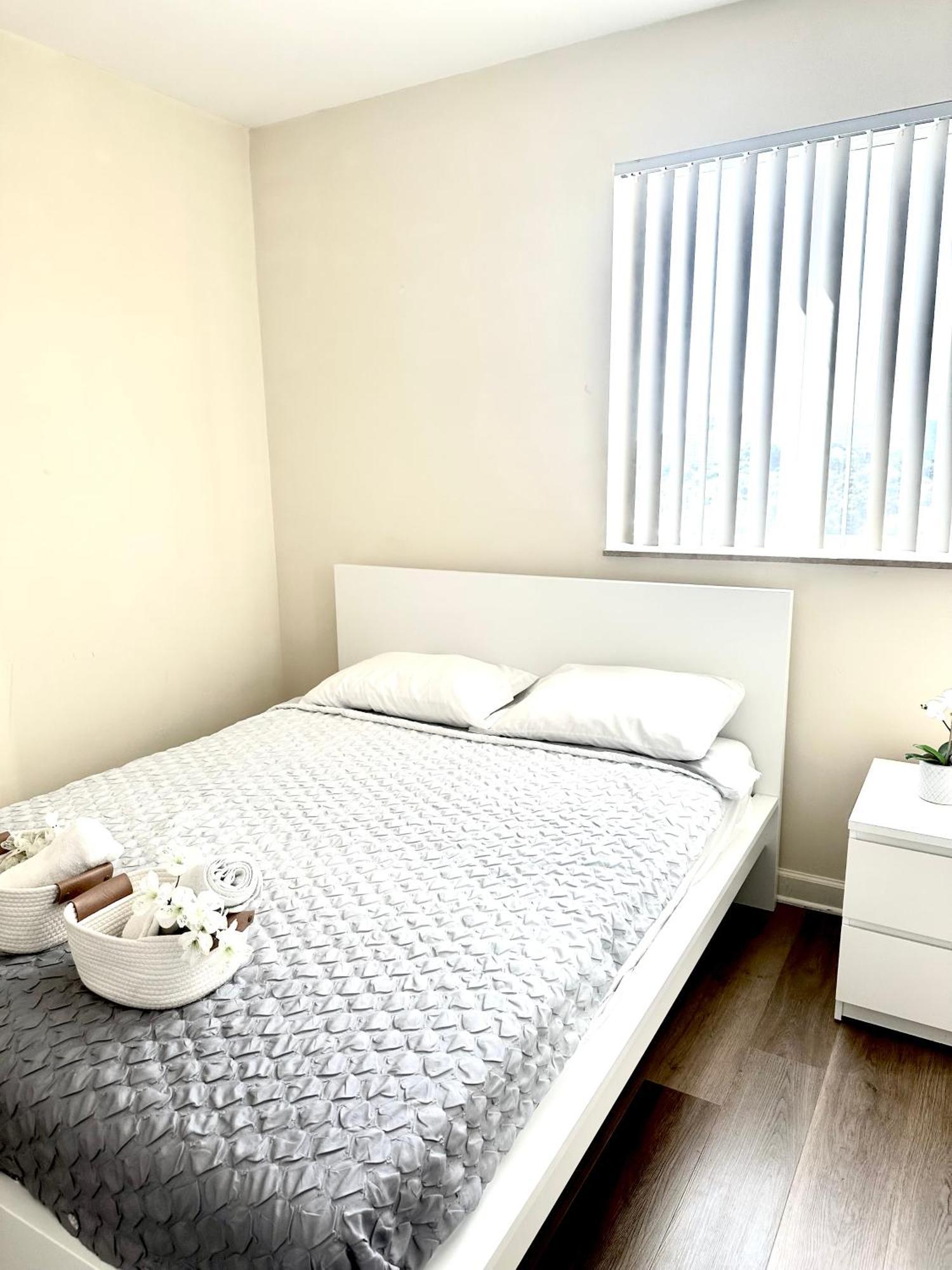 Private Bedroom In Miami - Coral Gables 601 Ngoại thất bức ảnh