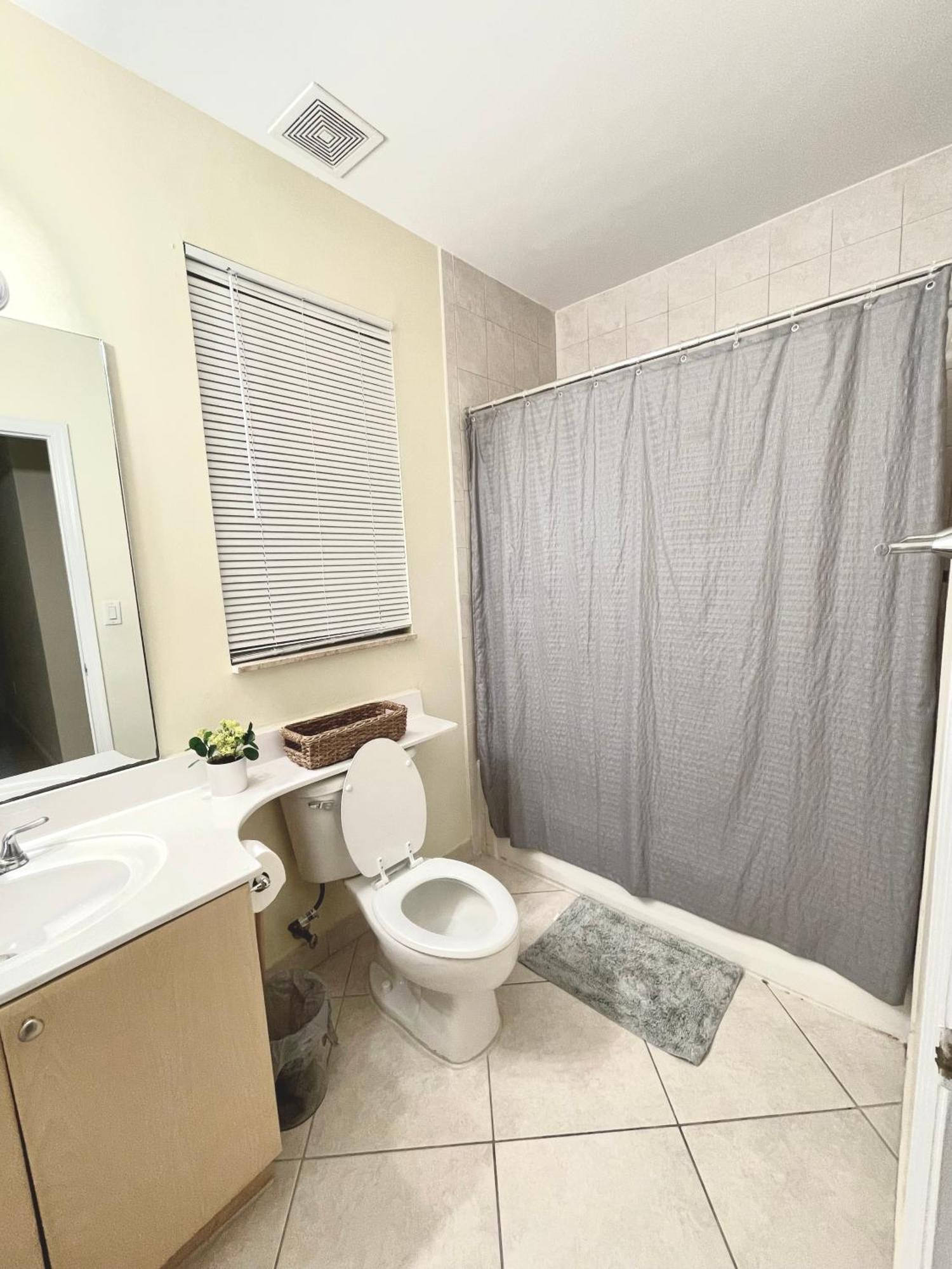 Private Bedroom In Miami - Coral Gables 601 Ngoại thất bức ảnh