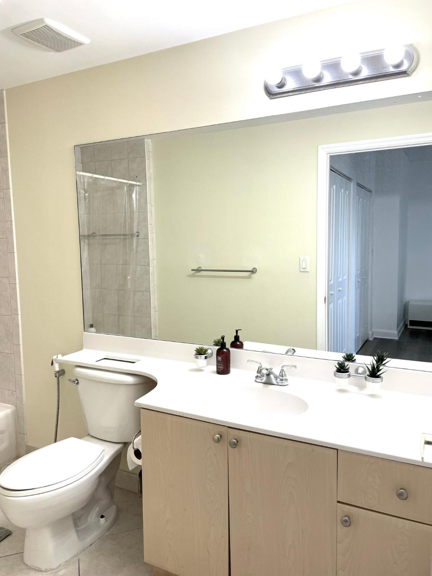 Private Bedroom In Miami - Coral Gables 601 Ngoại thất bức ảnh